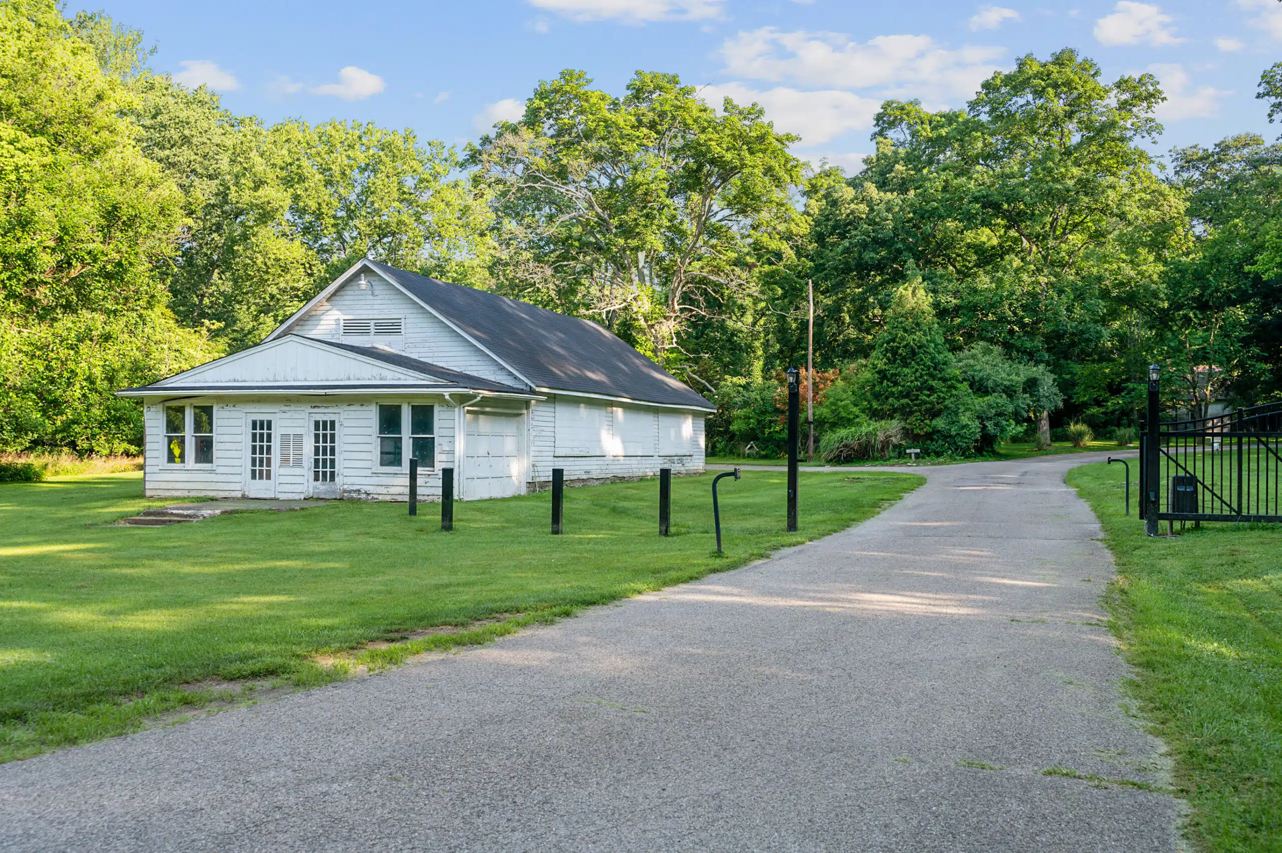 Cedar Oaks Wellness Center treatment facility and grounds in Ohio