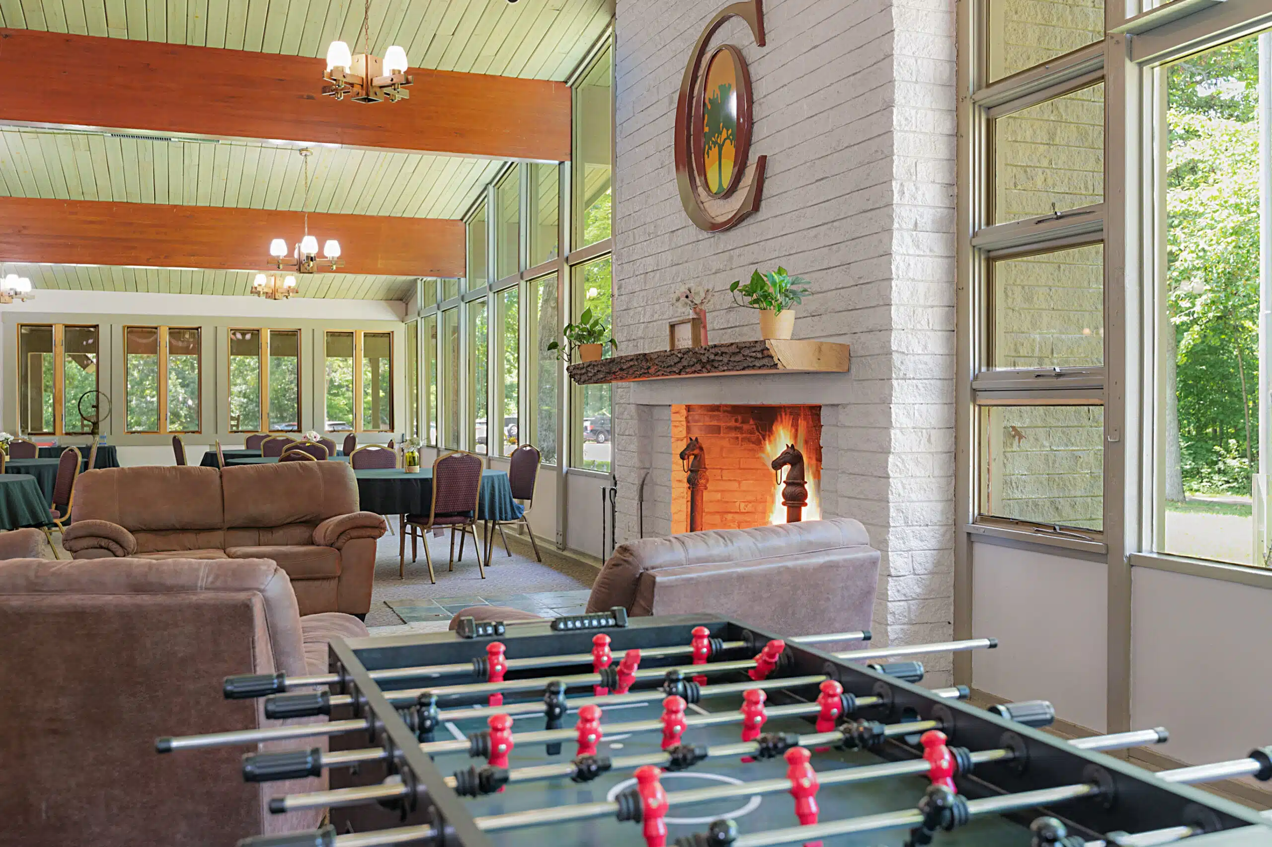 Community lounge and recreation area at Cedar Oaks Wellness Center