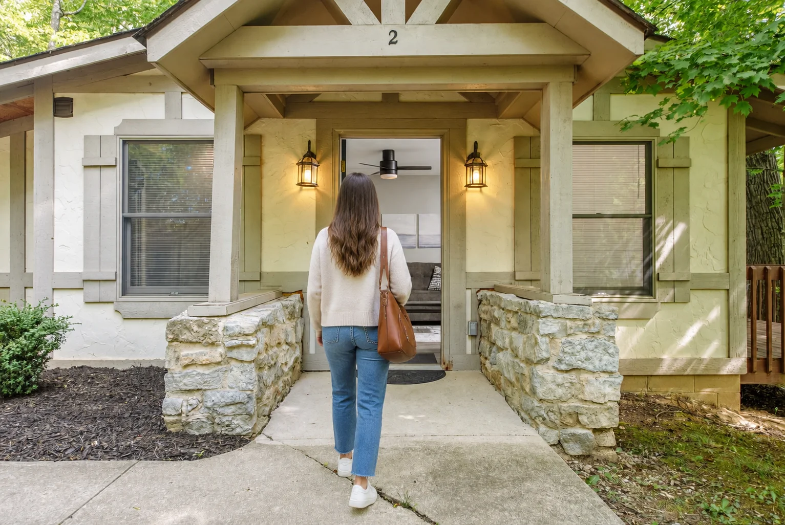 Welcome-to-Cedar-Oaks-Cottages